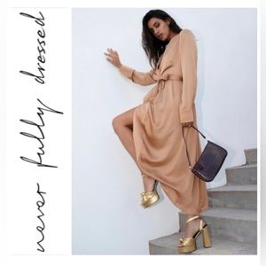 Gold Wrap Curve Dress Never fully dressed